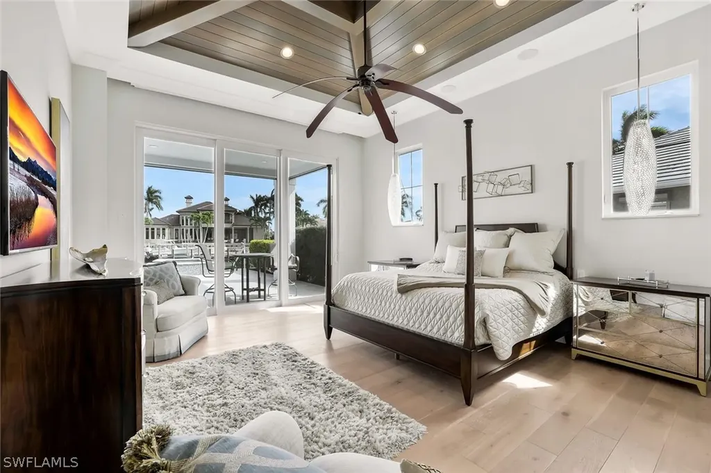 689 Pelican Court Marco Island FL 34145