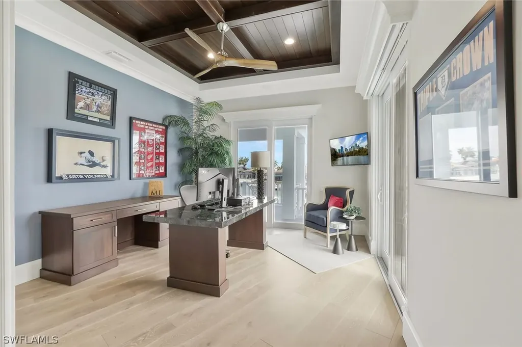 689 Pelican Court Marco Island FL 34145