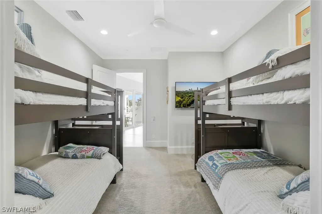 689 Pelican Court Marco Island FL 34145