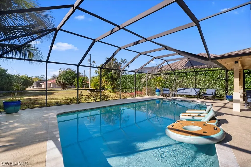 9772 Bobwhite Lane Bonita Springs FL 34135