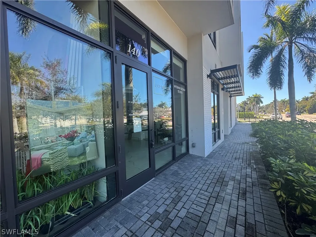 850 Central Avenue Naples FL 34102
