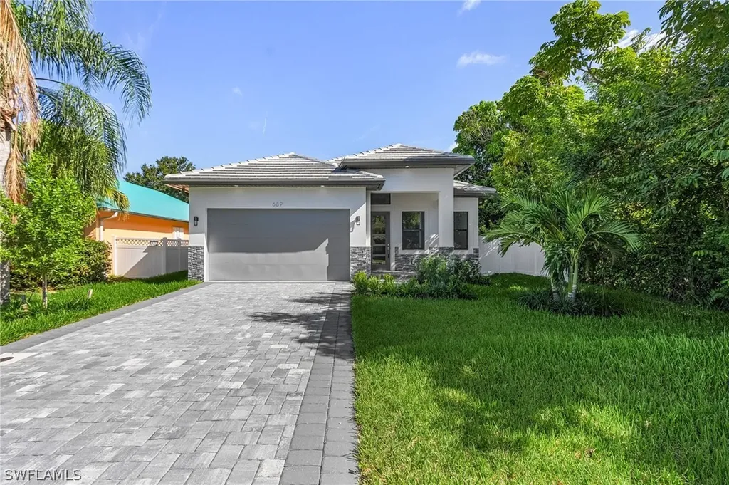 536 97th Avenue N Naples FL 34108