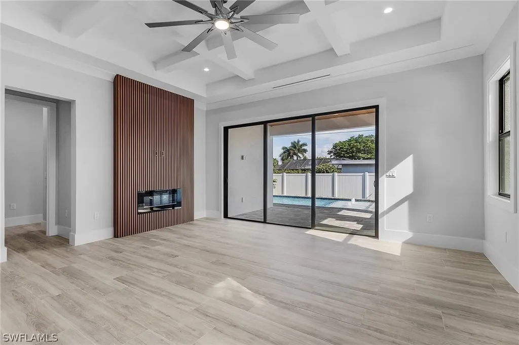 536 97th Avenue N Naples FL 34108