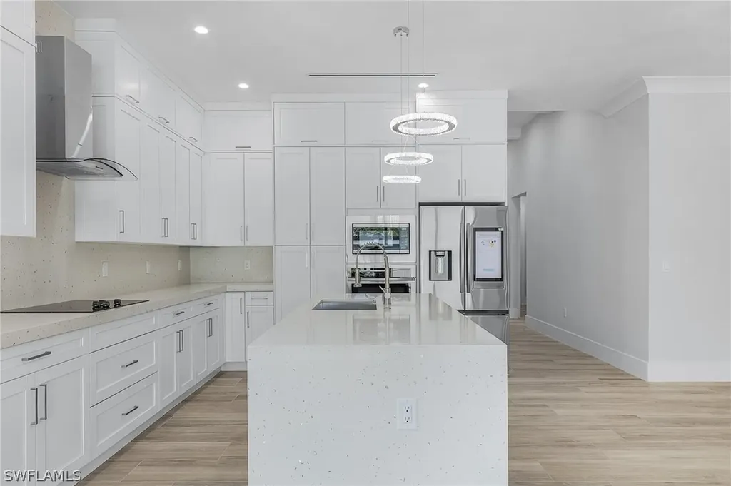536 97th Avenue N Naples FL 34108