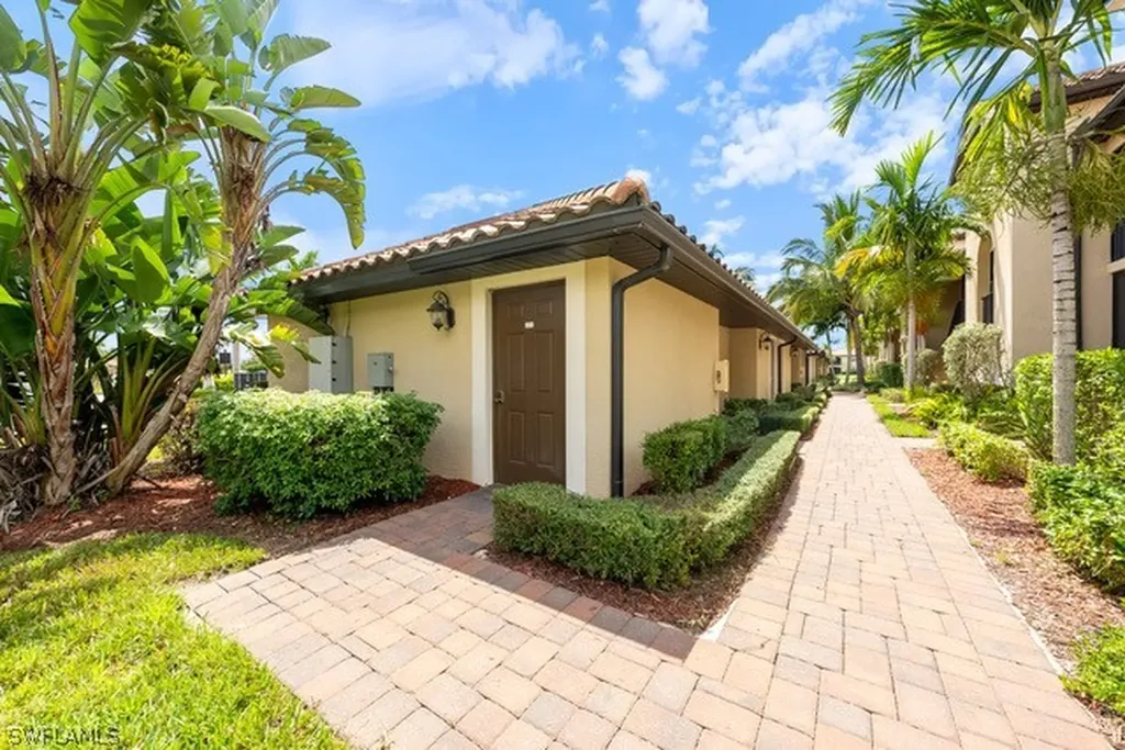 28002 Bridgetown Court Bonita Springs FL 34135