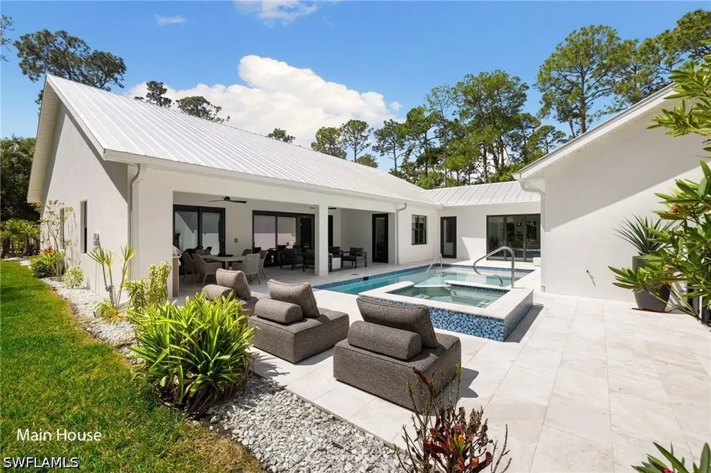 3475 3rd Avenue SW Naples FL 34117