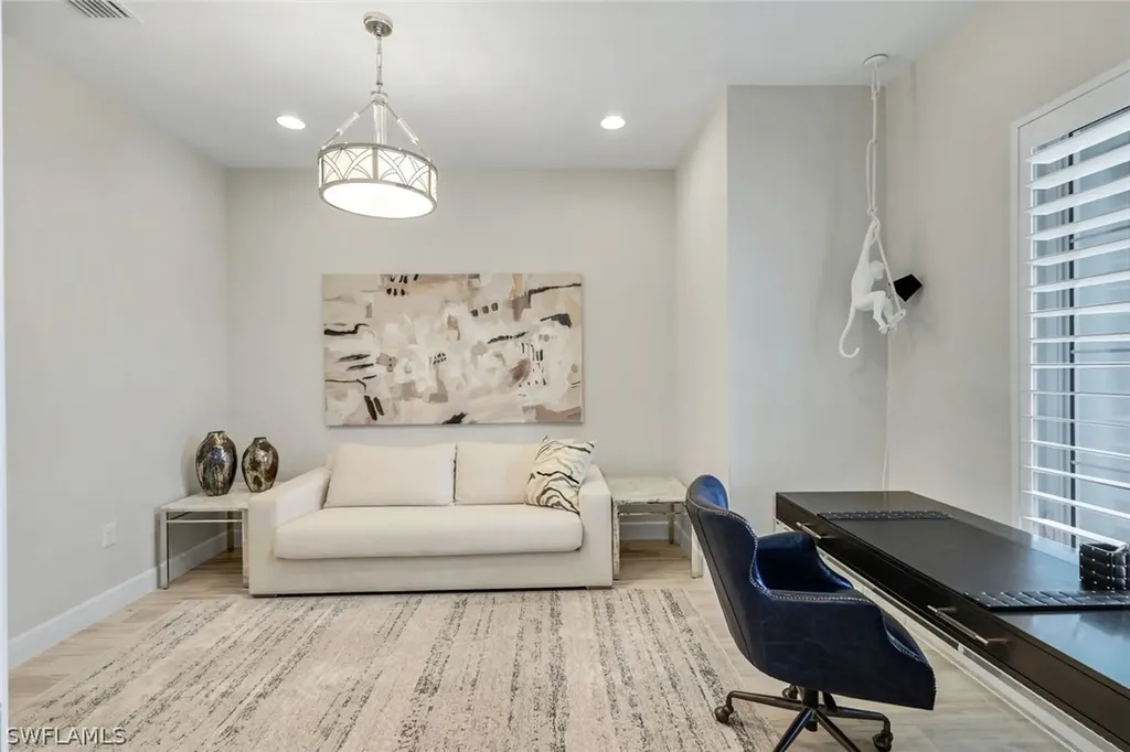 5715 Clarendon Drive Naples FL 34113
