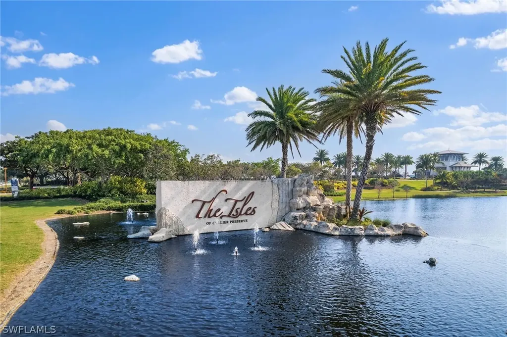 5715 Clarendon Drive Naples FL 34113