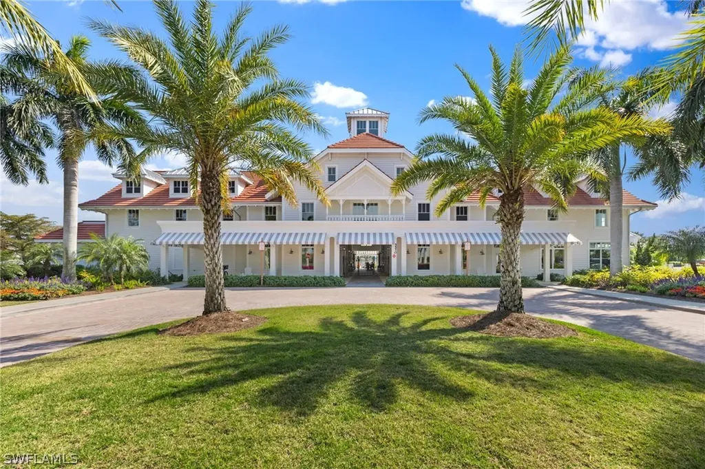 5715 Clarendon Drive Naples FL 34113