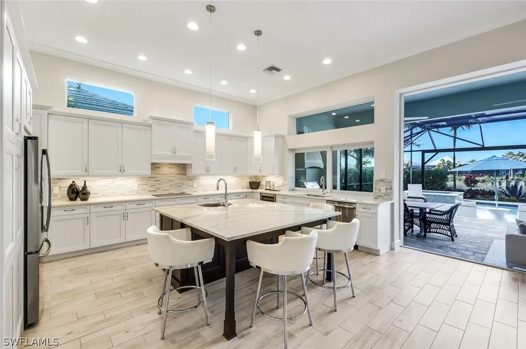 5715 Clarendon Drive Naples FL 34113