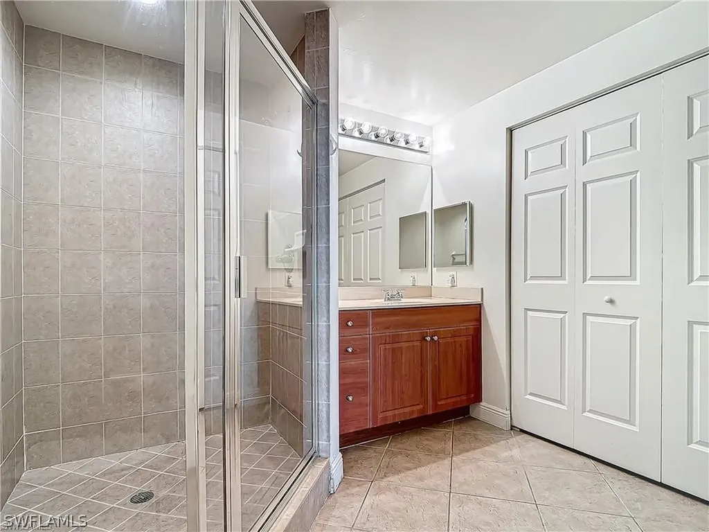 2745 1st Street Fort Myers FL 33916