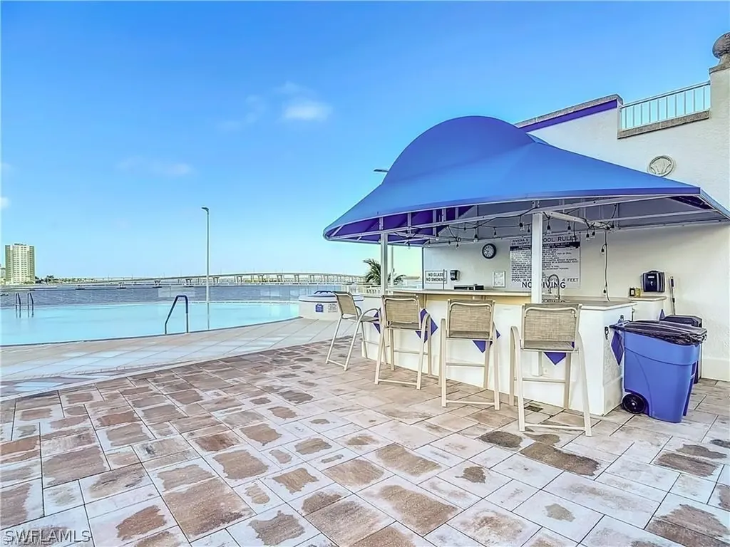 2745 1st Street Fort Myers FL 33916