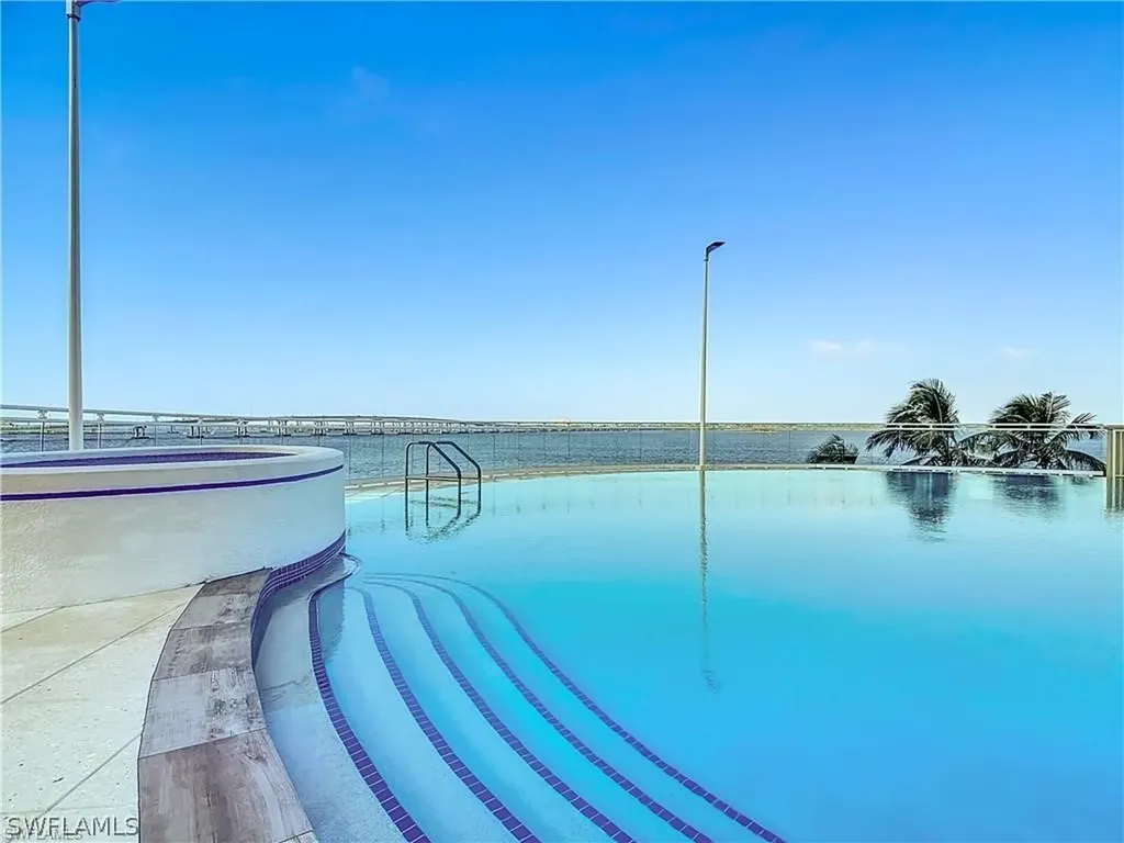 2745 1st Street Fort Myers FL 33916