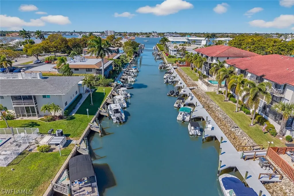 1400 Blue Point Avenue Naples FL 34102