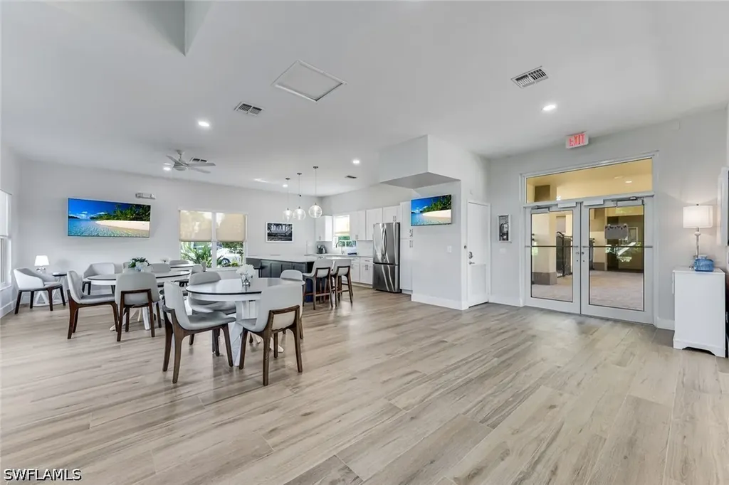 7720 Gardner Drive Naples FL 34109