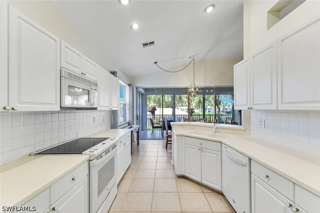 7720 Gardner Drive Naples FL 34109