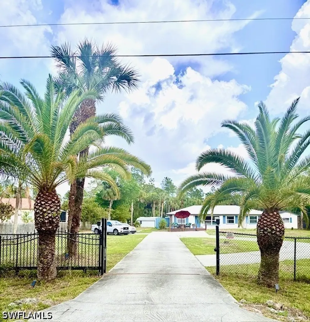 640 27th Street SW Naples FL 34117