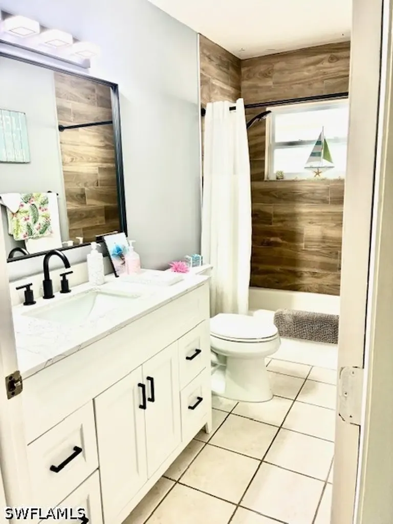 640 27th Street SW Naples FL 34117