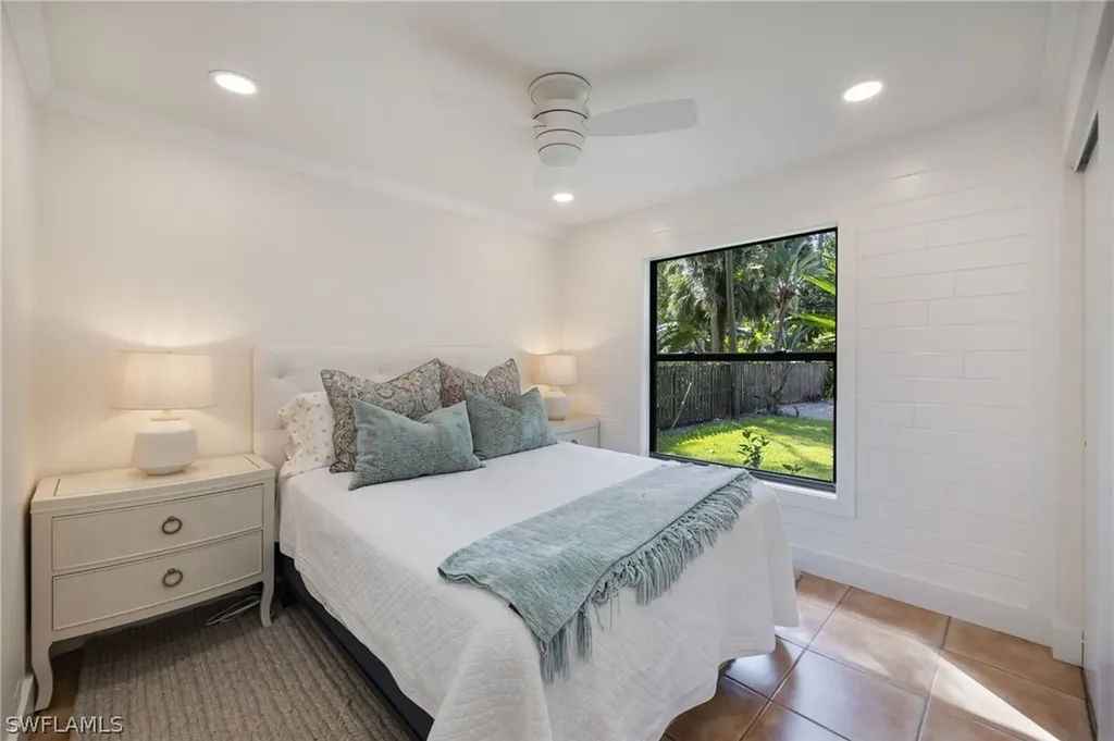 5179 Sycamore Drive Naples FL 34119