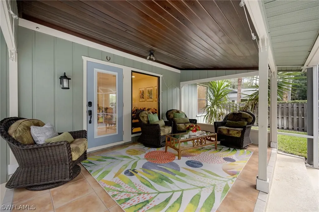 5179 Sycamore Drive Naples FL 34119