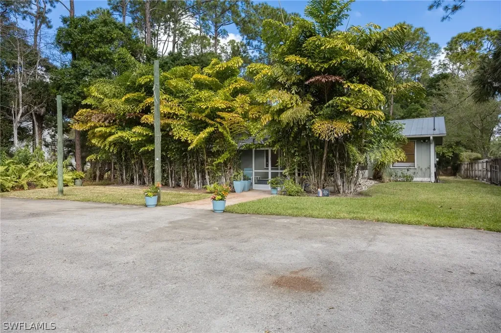 5179 Sycamore Drive Naples FL 34119