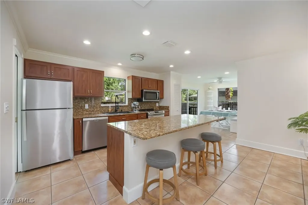 5179 Sycamore Drive Naples FL 34119