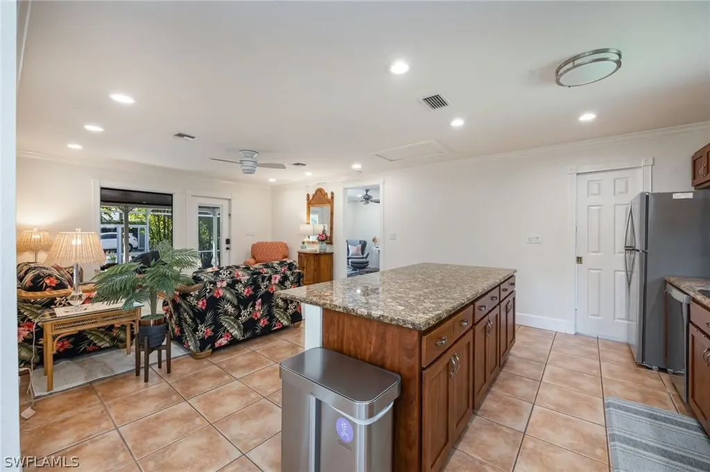5179 Sycamore Drive Naples FL 34119