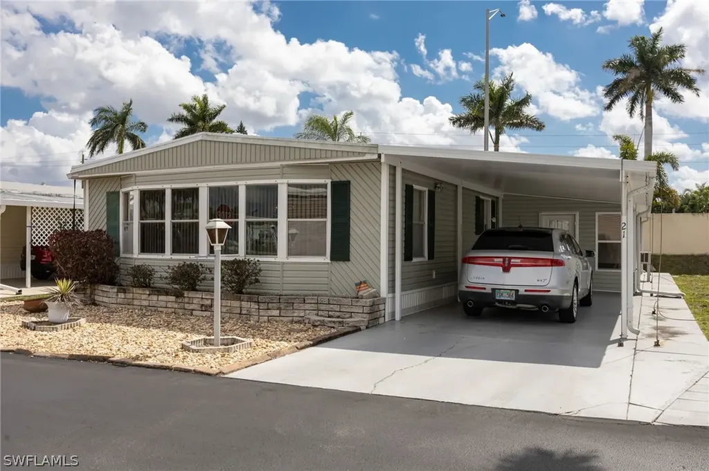 21 San Lu Rue Avenue Naples FL 34104