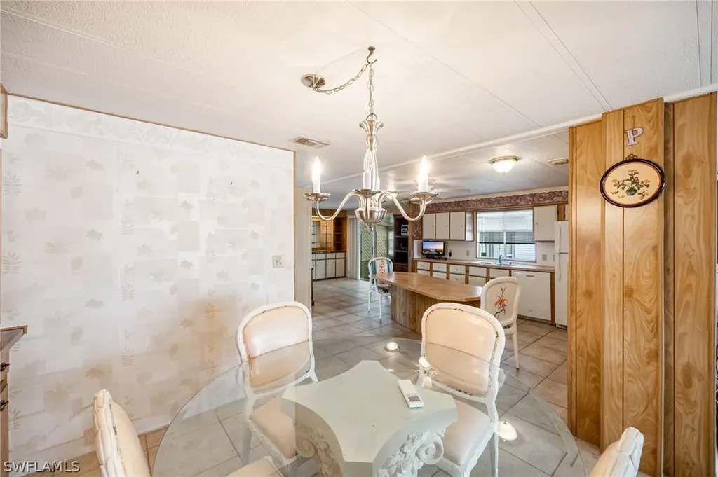 21 San Lu Rue Avenue Naples FL 34104