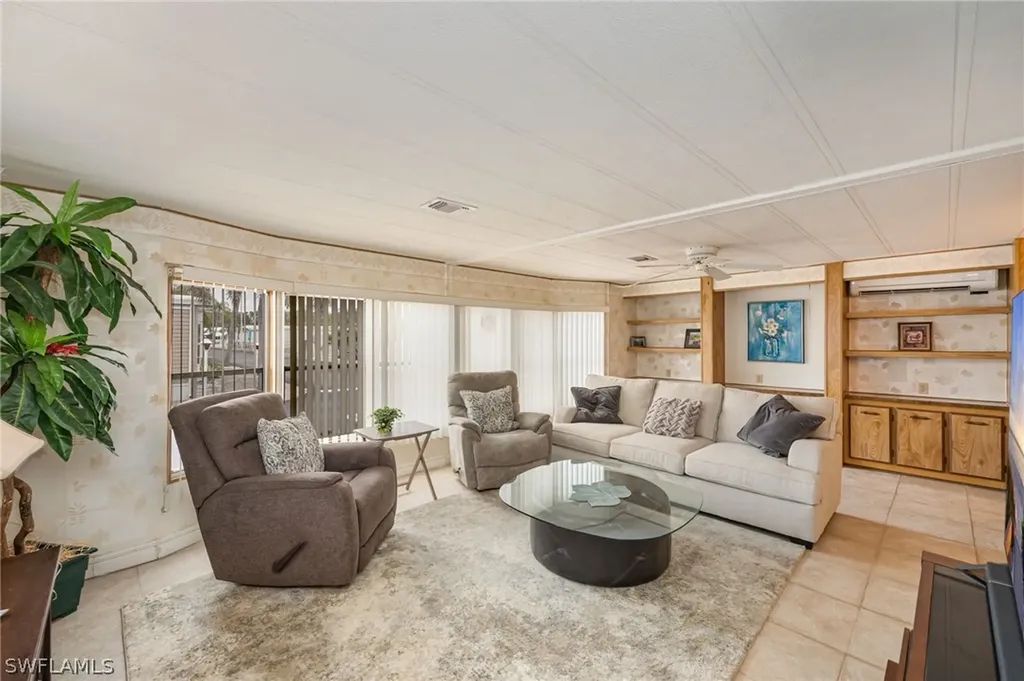 21 San Lu Rue Avenue Naples FL 34104