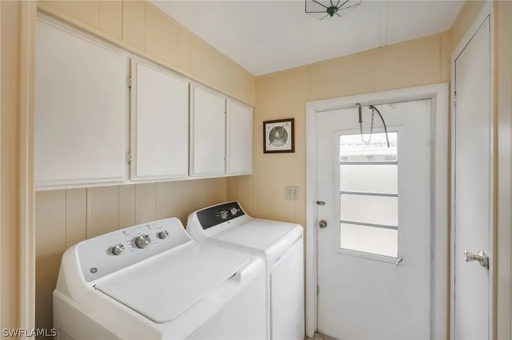 21 San Lu Rue Avenue Naples FL 34104