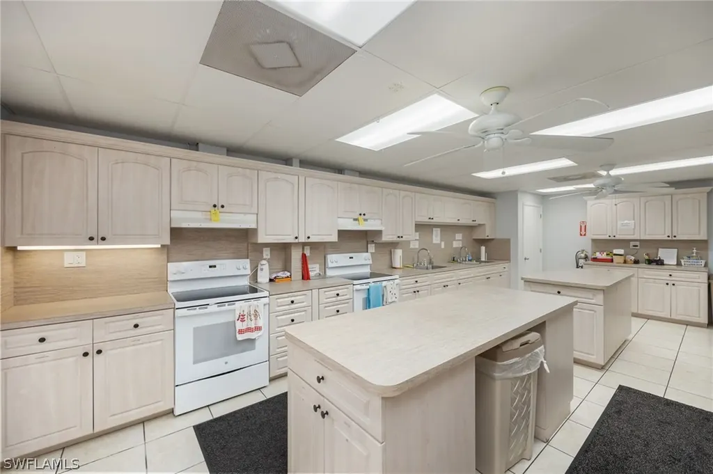 21 San Lu Rue Avenue Naples FL 34104