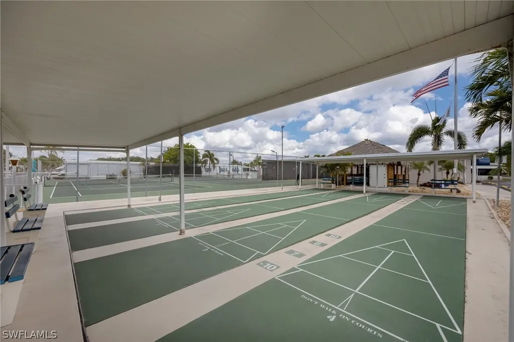 21 San Lu Rue Avenue Naples FL 34104