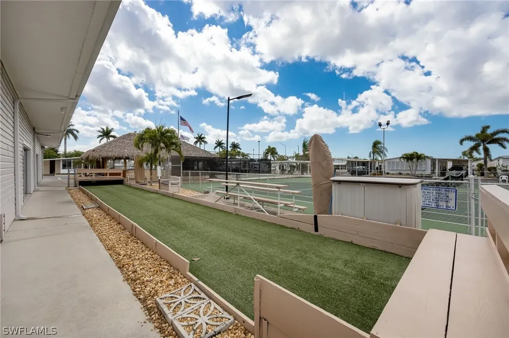 21 San Lu Rue Avenue Naples FL 34104