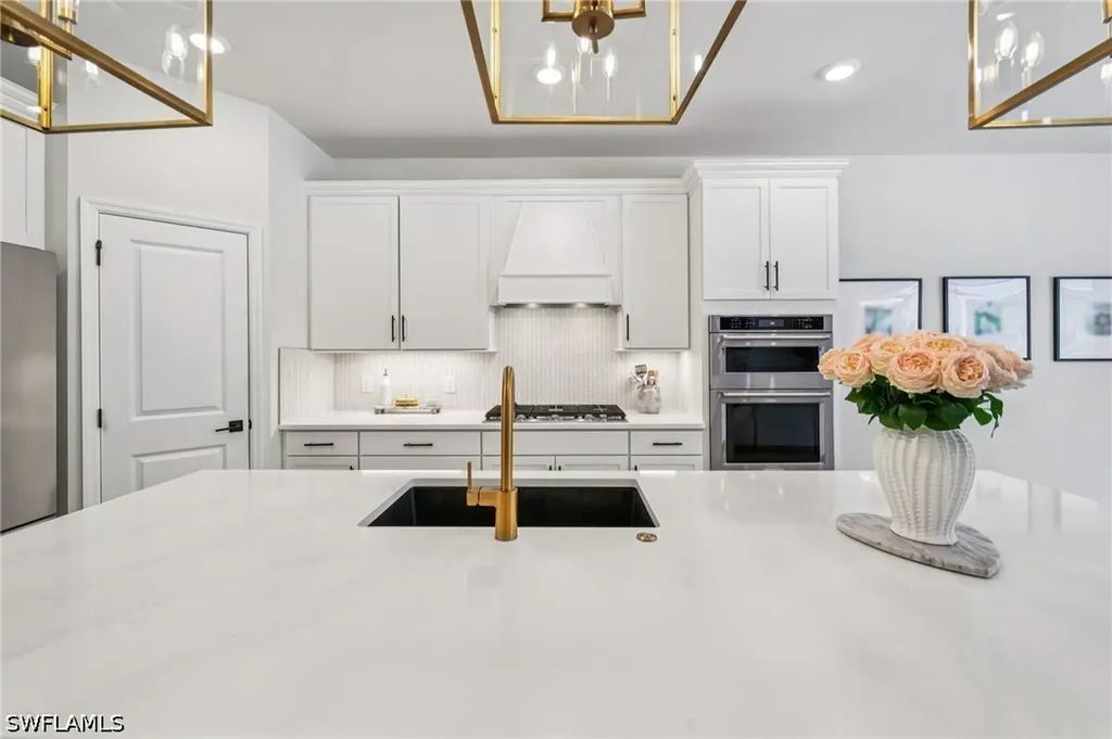 10395 Ventana Lane Naples FL 34120