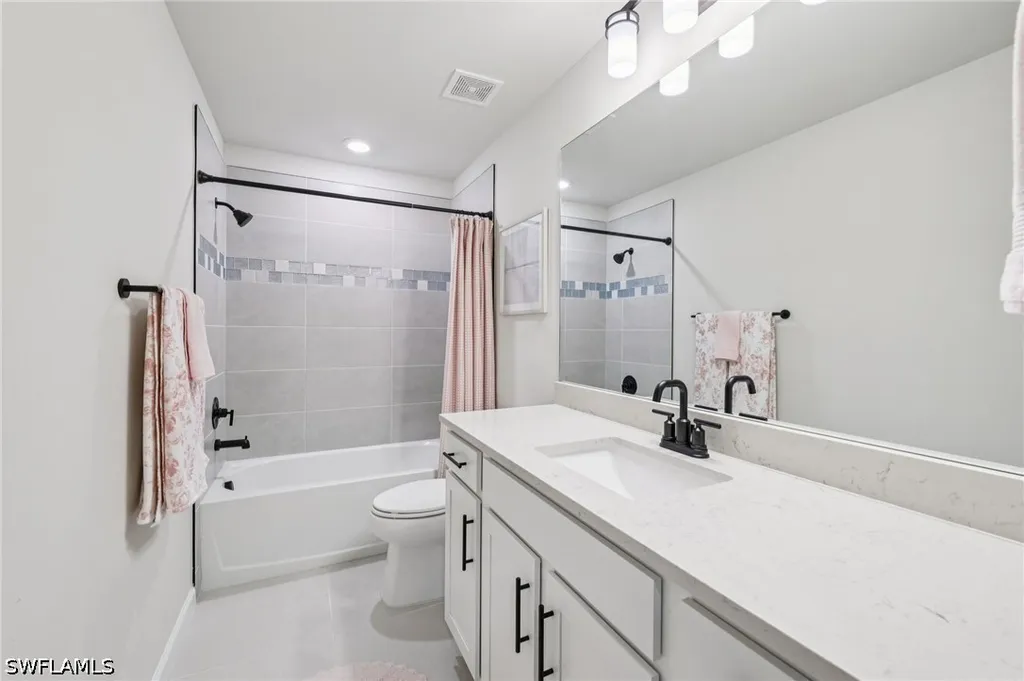 10395 Ventana Lane Naples FL 34120