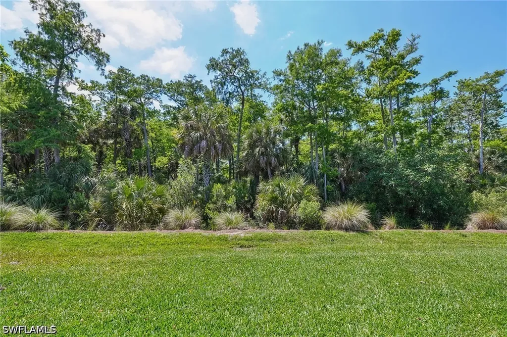 10395 Ventana Lane Naples FL 34120