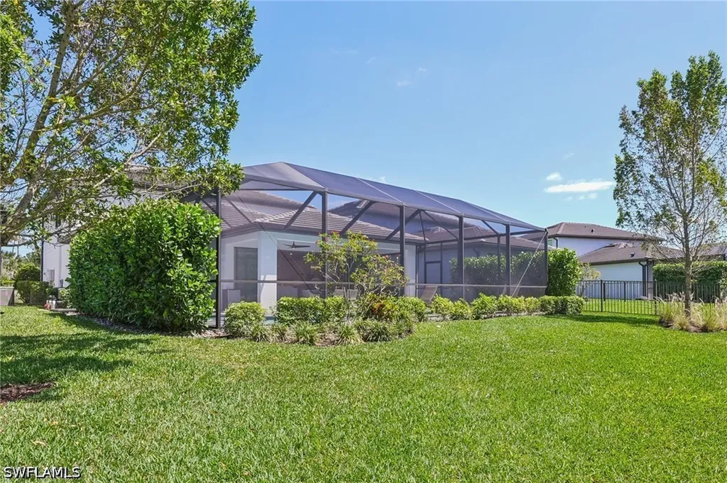 10395 Ventana Lane Naples FL 34120