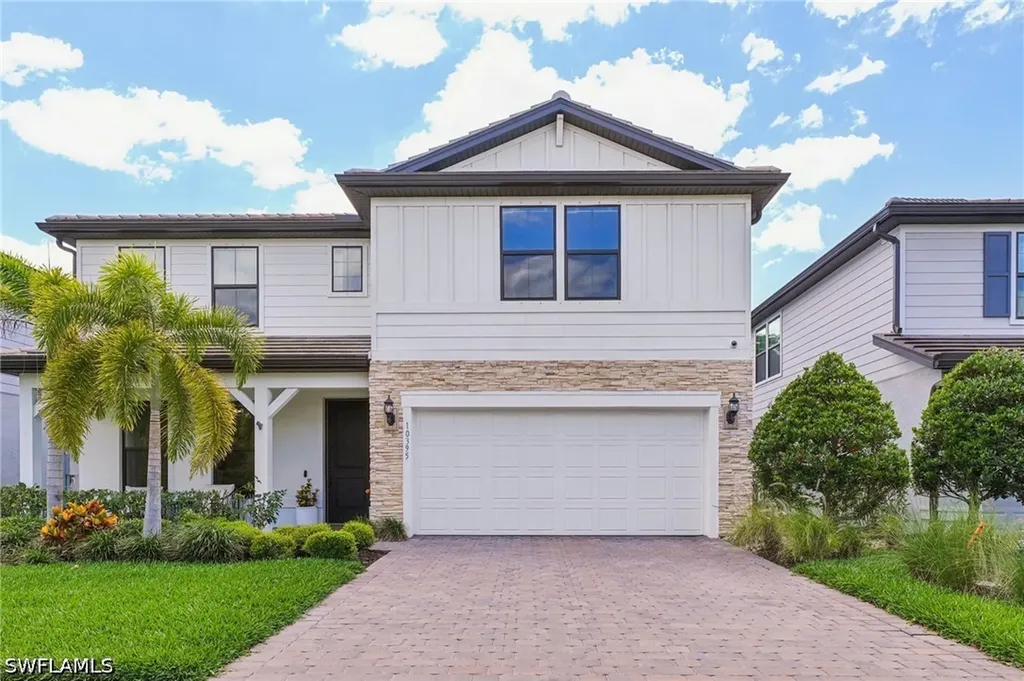 10395 Ventana Lane Naples FL 34120