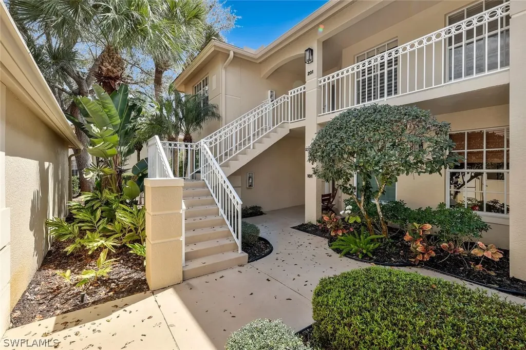 Bonita Springs FL, 4141 Sawgrass Point Drive, Unit 201
