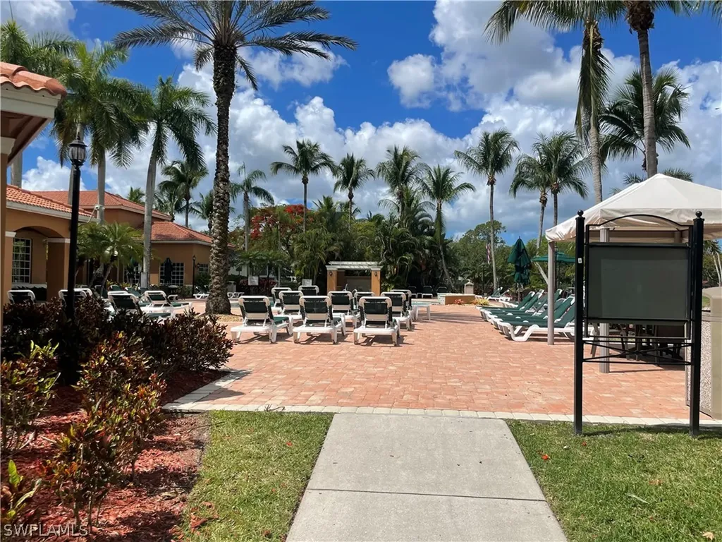 1180 Wildwood Lakes Boulevard Naples FL 34104
