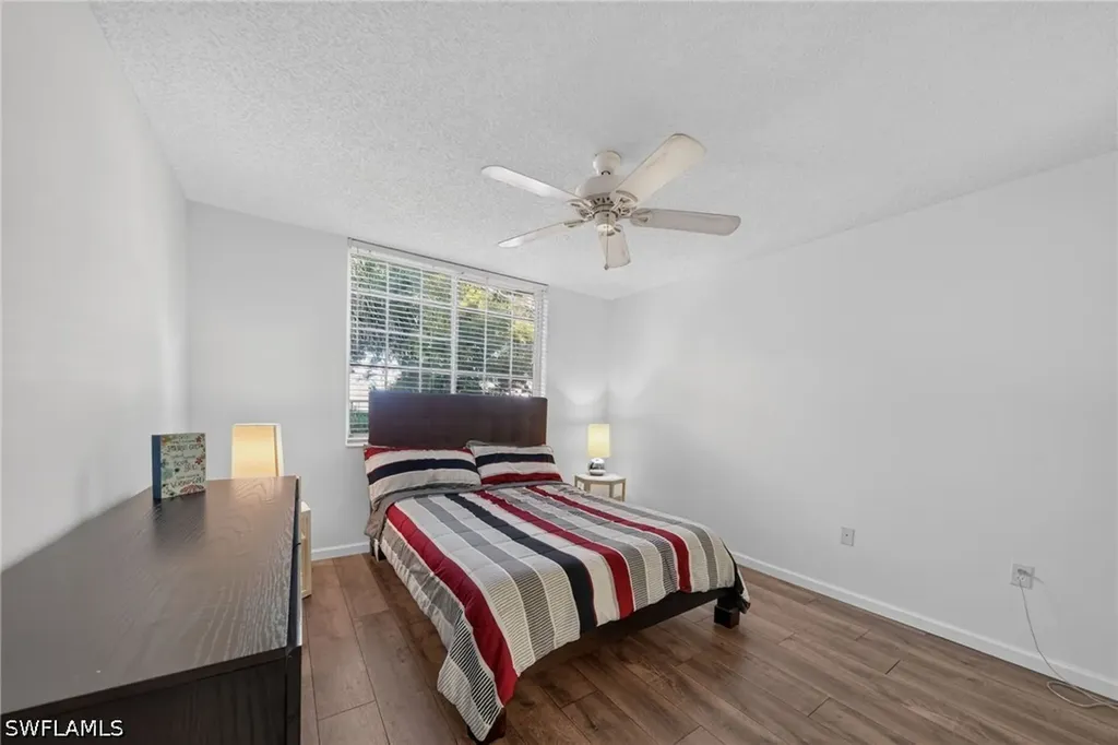 1180 Wildwood Lakes Boulevard Naples FL 34104