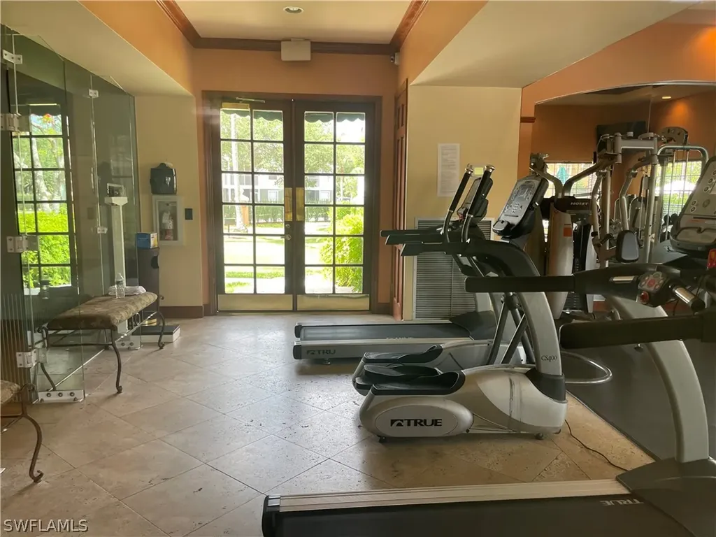 1180 Wildwood Lakes Boulevard Naples FL 34104