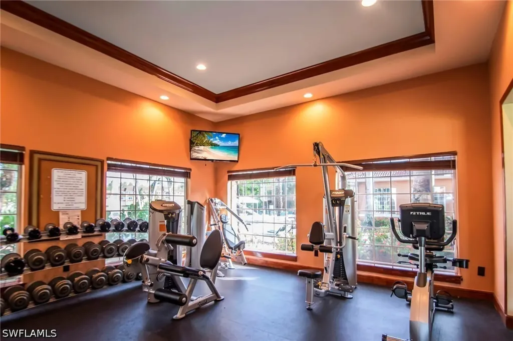 1180 Wildwood Lakes Boulevard Naples FL 34104