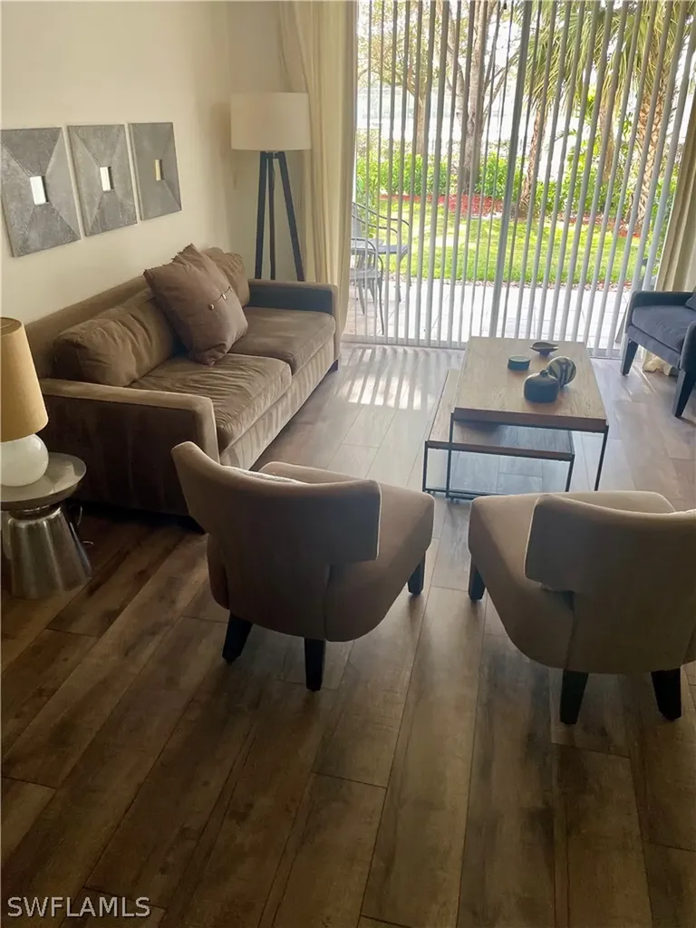 1180 Wildwood Lakes Boulevard Naples FL 34104