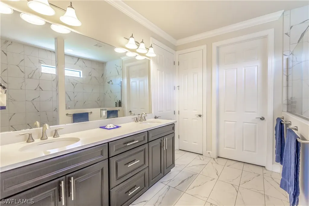 7247 Clamshell Lane Naples FL 34114