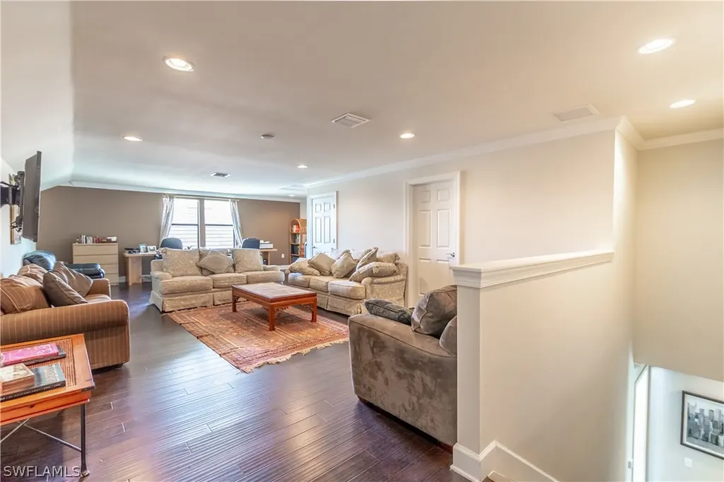7247 Clamshell Lane Naples FL 34114
