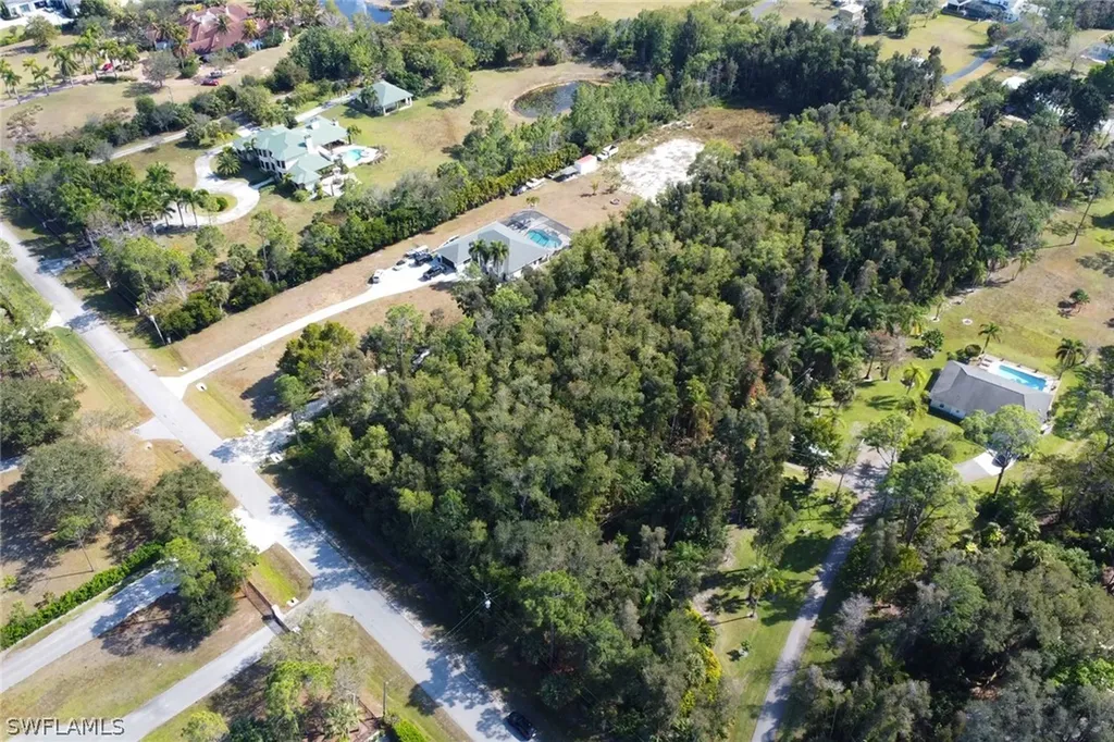 Spanish Oaks Lane Naples FL 34119