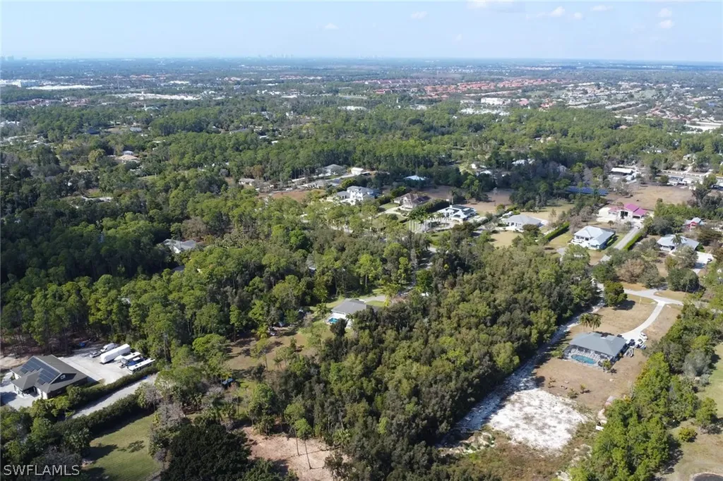 Spanish Oaks Lane Naples FL 34119