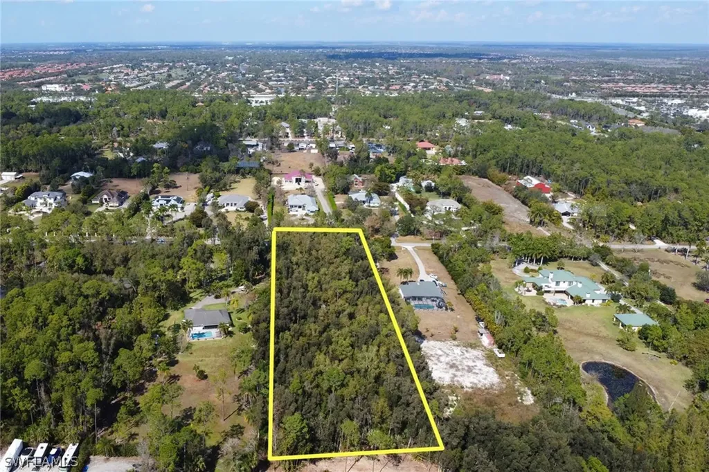 Spanish Oaks Lane Naples FL 34119